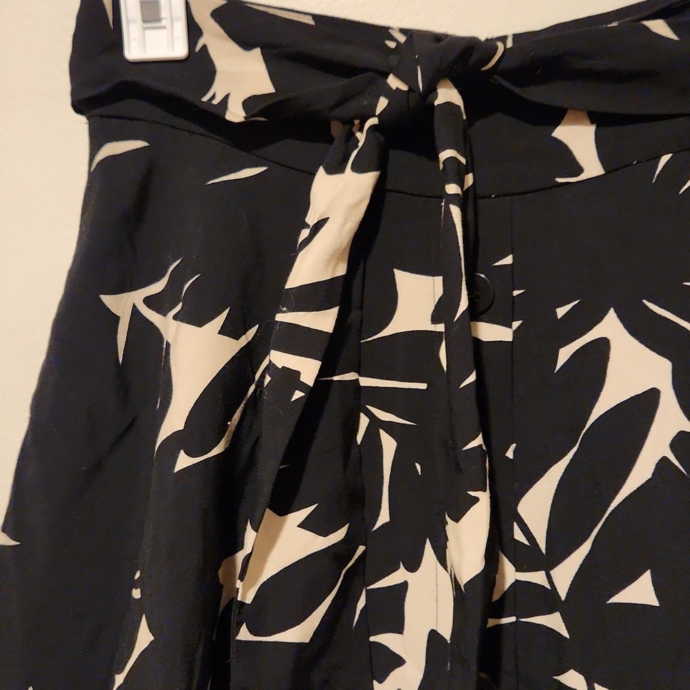 ❤️ NWOT! ANN TAYLOR MIDNIGHT PALM PRINT A-LINE TIE WAIST MIDI SKIRT, 0 - Picture 3 of 8